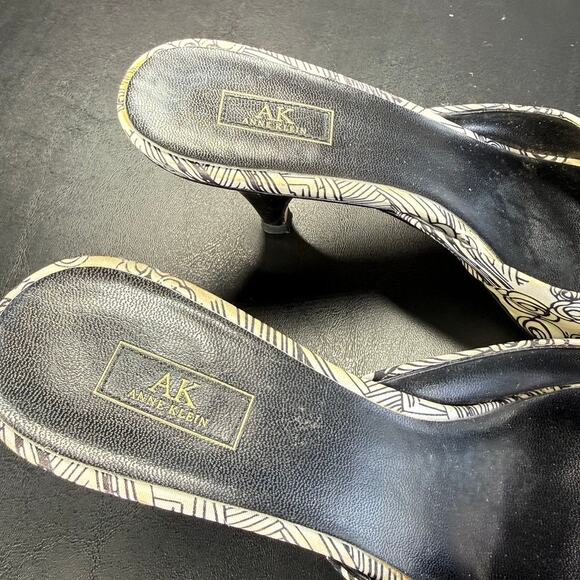 Anne Klein y2k 90s Black White Abstract Roses Open Toe Kitten Heels 7.5 - Picture 7 of 9